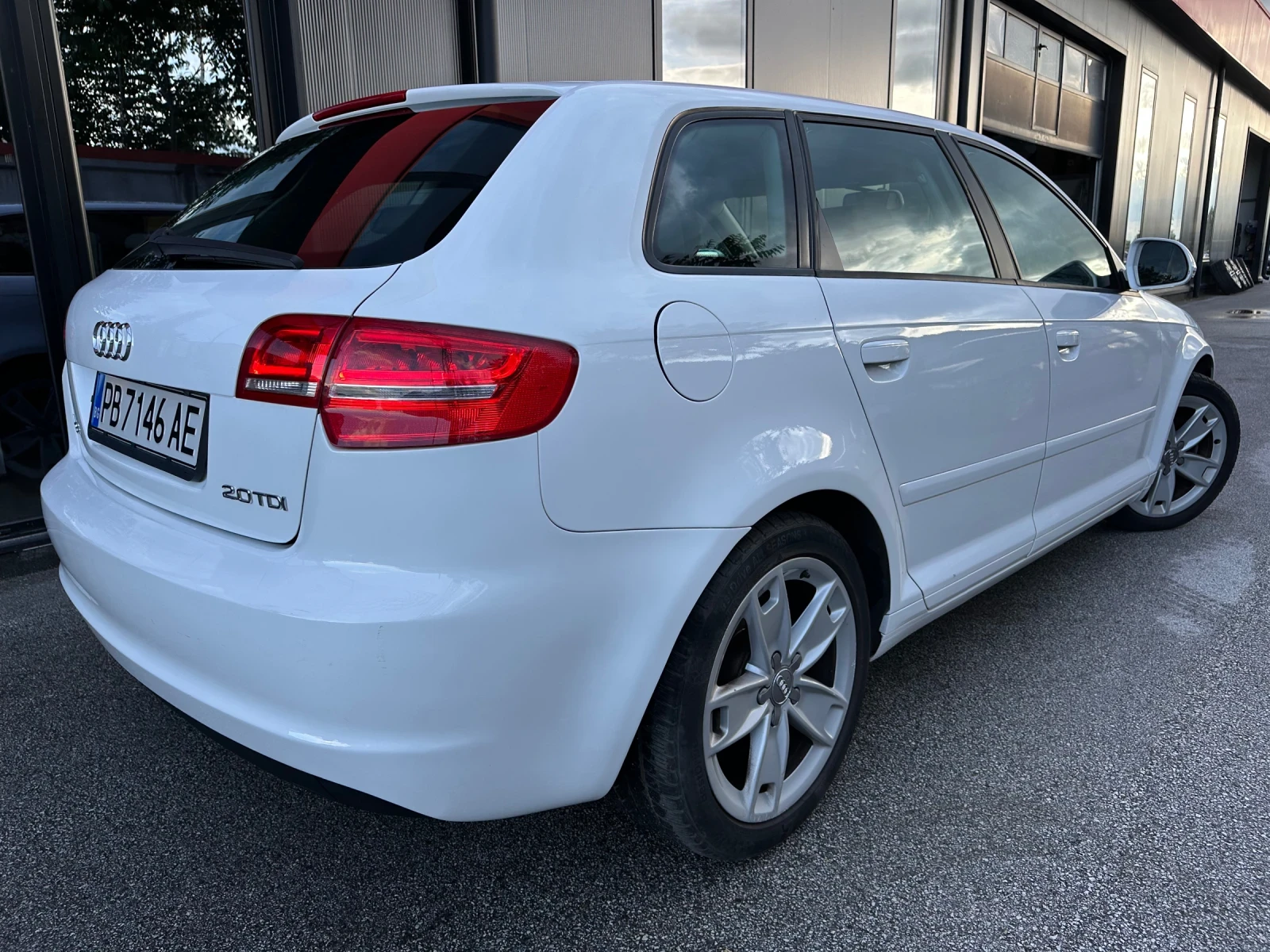 Audi A3 2, 0tdi SPORT - изображение 6