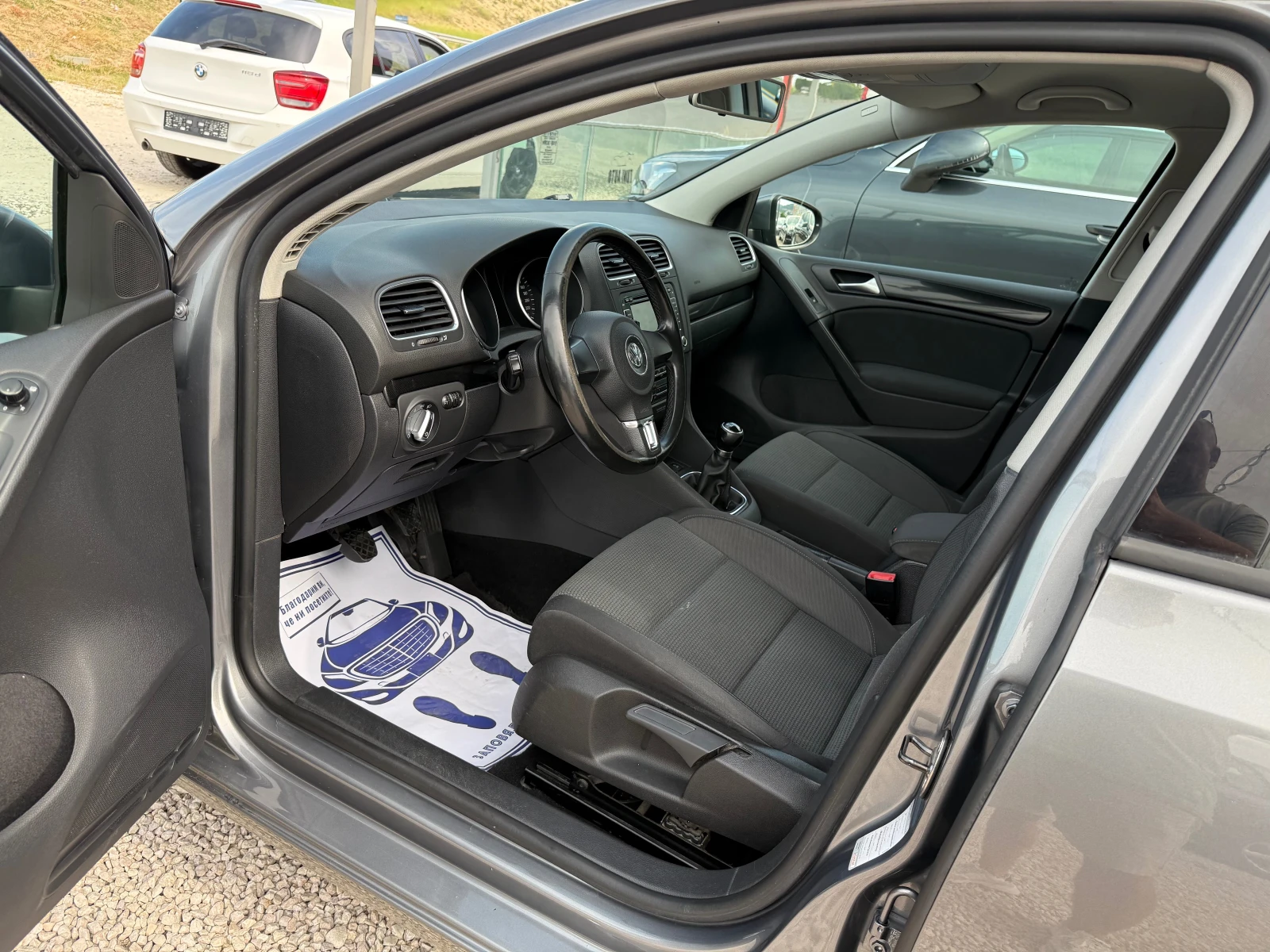 VW Golf 1.6TDi, 105кс, Евро5, НАВИГАЦИЯ,  - изображение 8