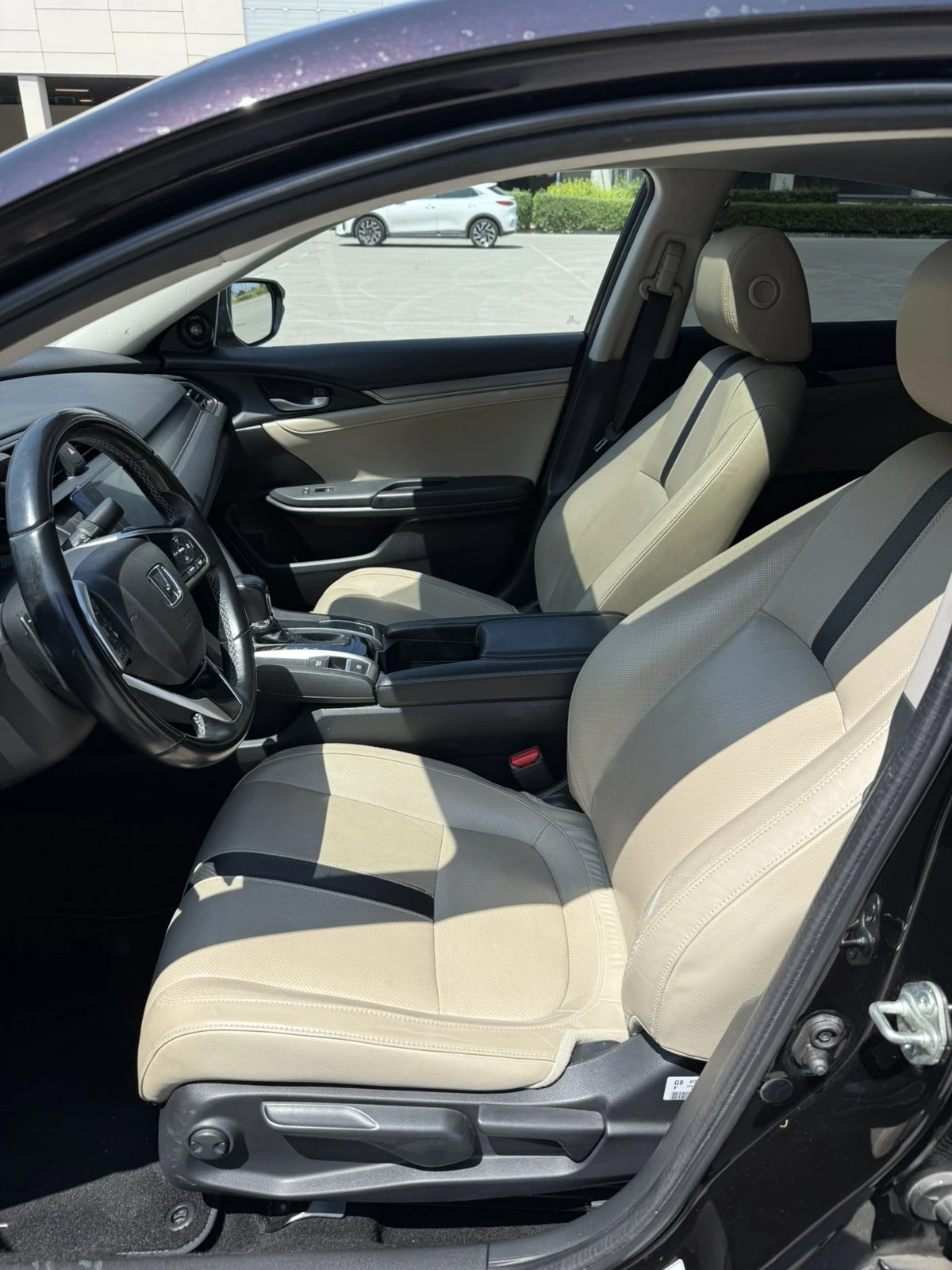 Honda Civic 1.5 VTEC Turbo CVT - изображение 9