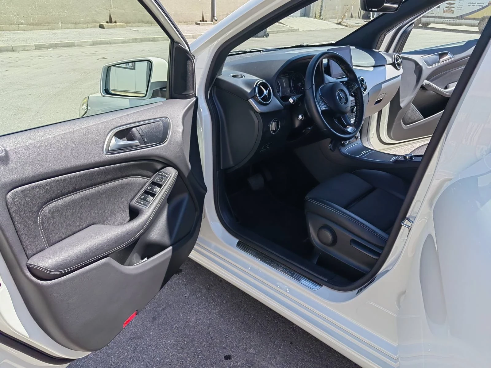 Mercedes-Benz B 200  - изображение 10