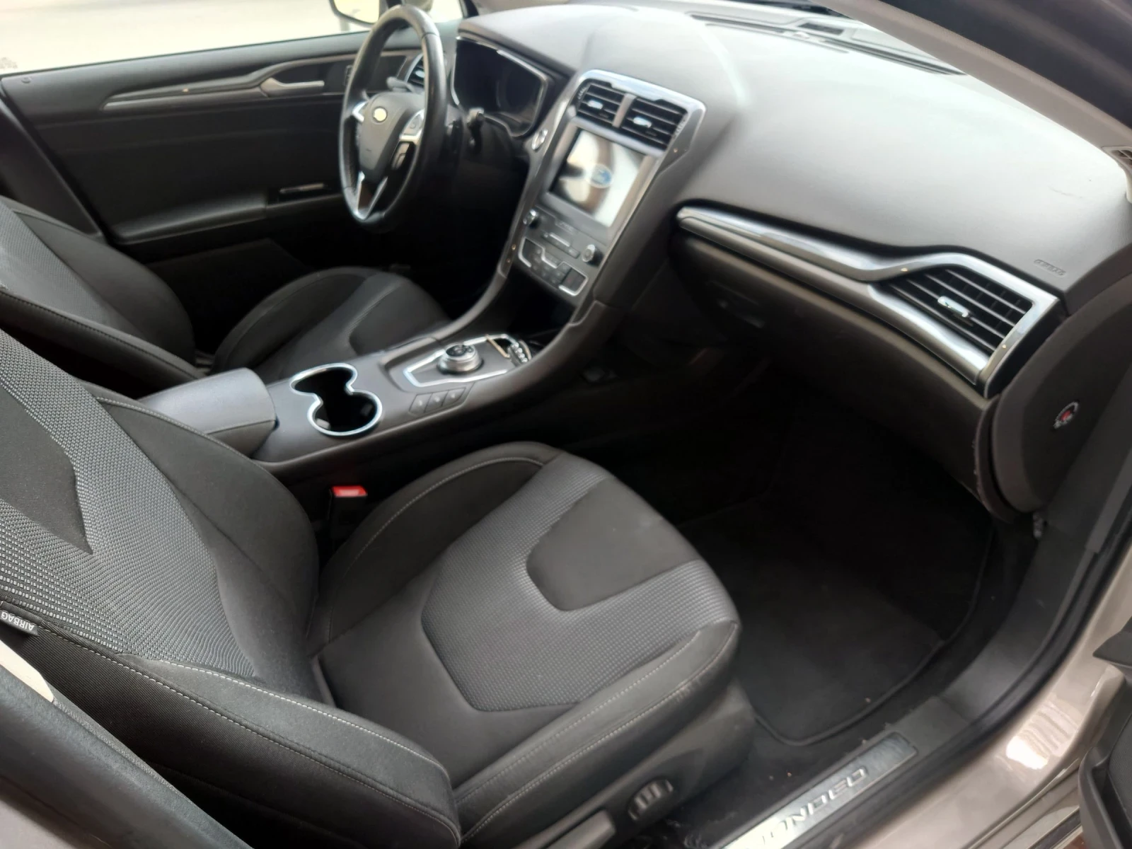 Ford Mondeo Titanium  - изображение 6