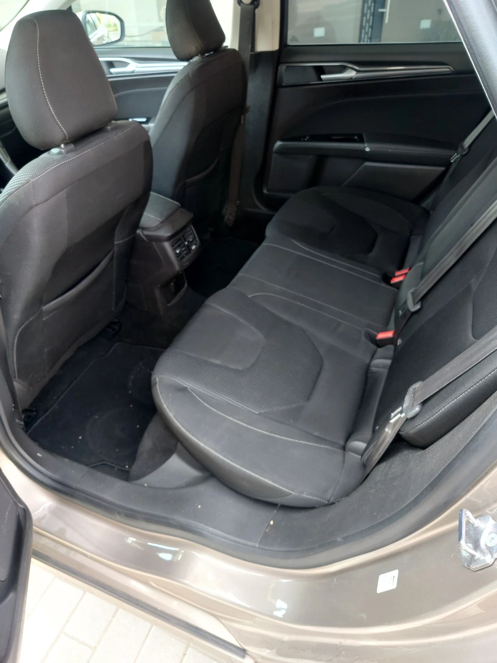 Ford Mondeo Titanium  - изображение 10