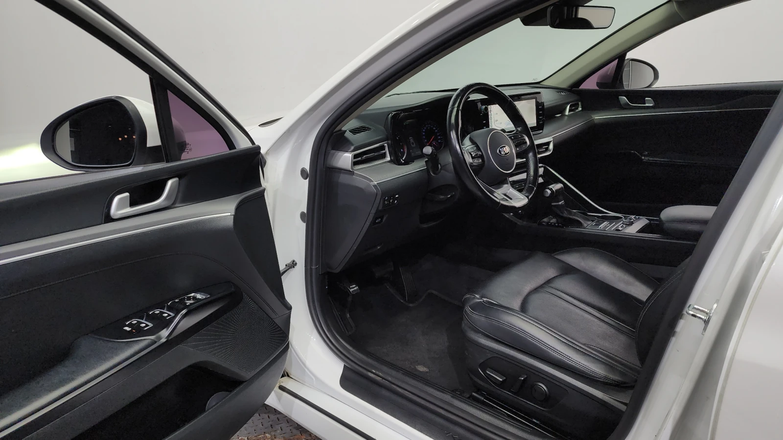 Kia K5 2.0LPI TRENDY - изображение 9