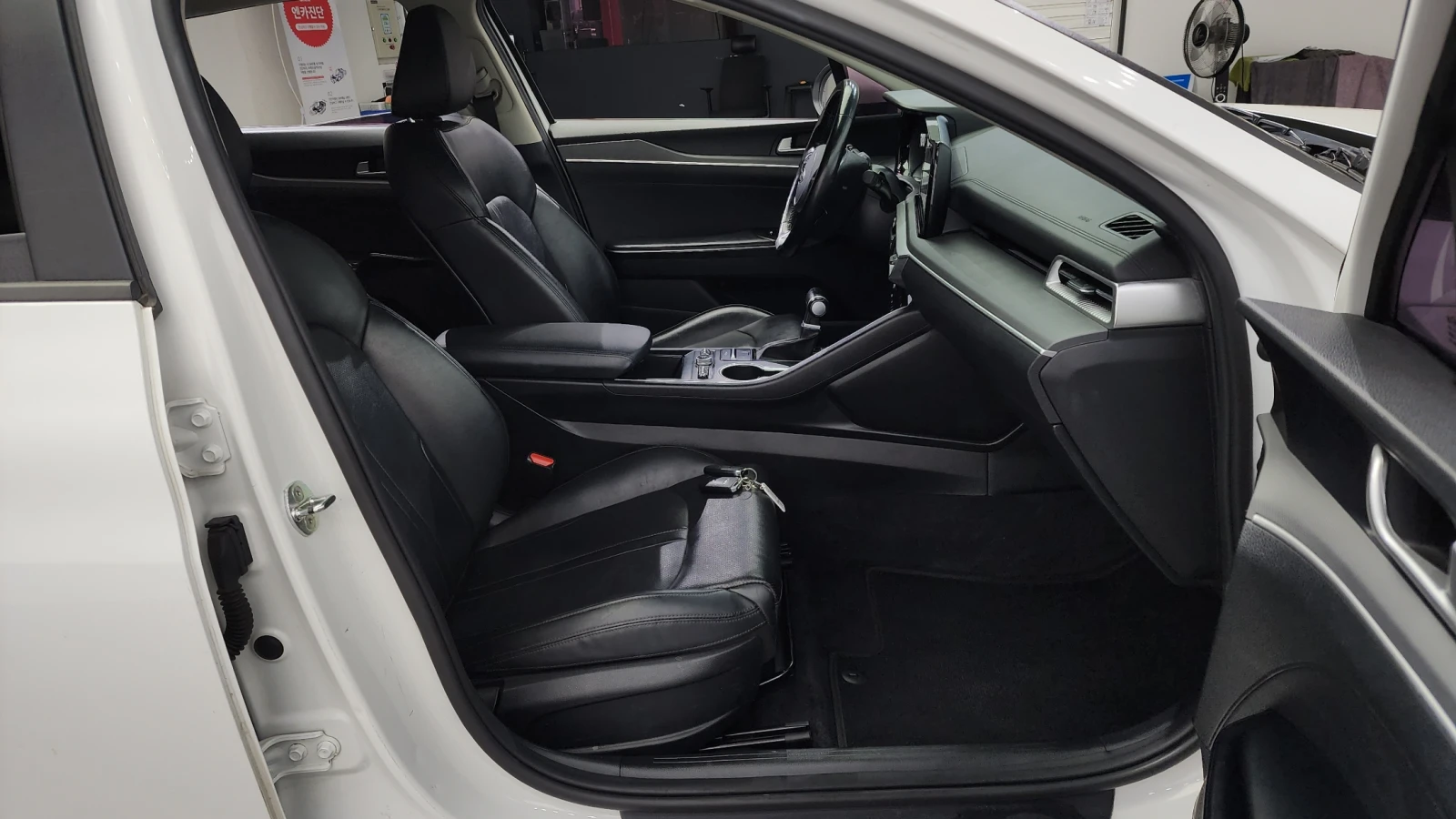 Kia K5 2.0LPI TRENDY | Mobile.bg   12