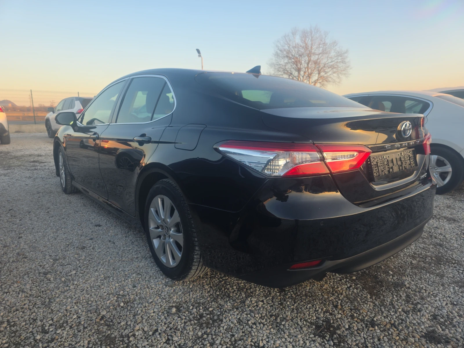 Toyota Camry 2.5.Hibrid feisa koja.navi - изображение 6