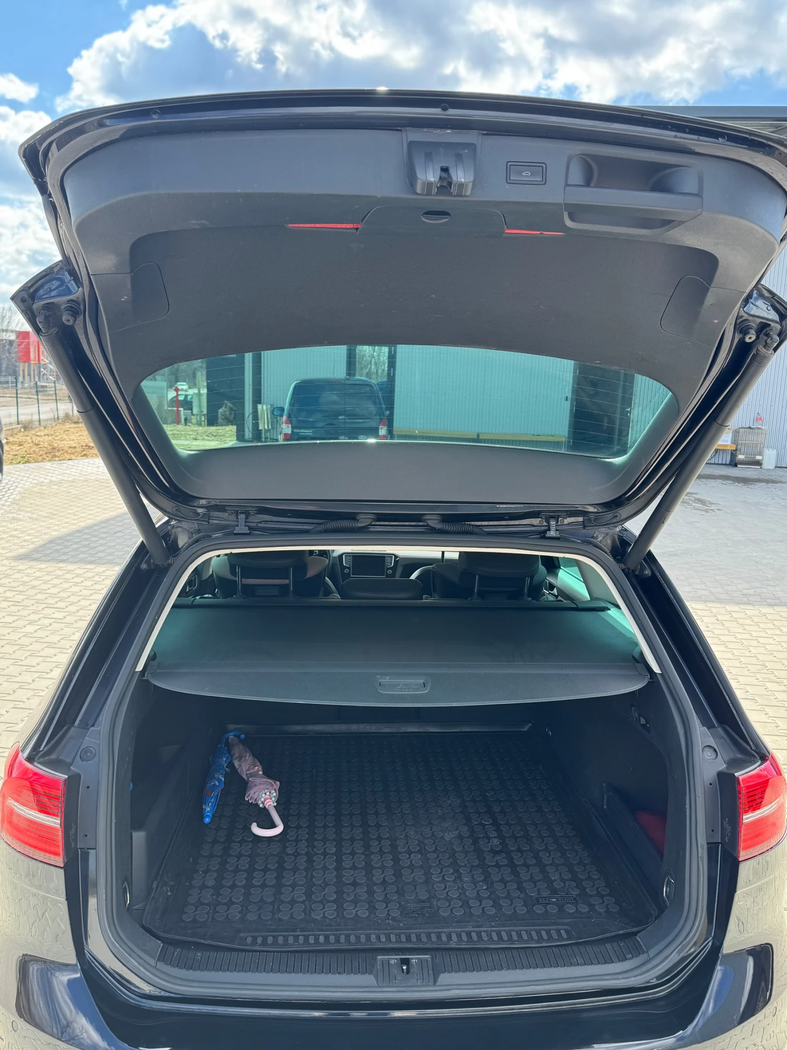 VW Passat 2.0TDI Highline 4motion, снимка 5 - Автомобили и джипове - 53646624