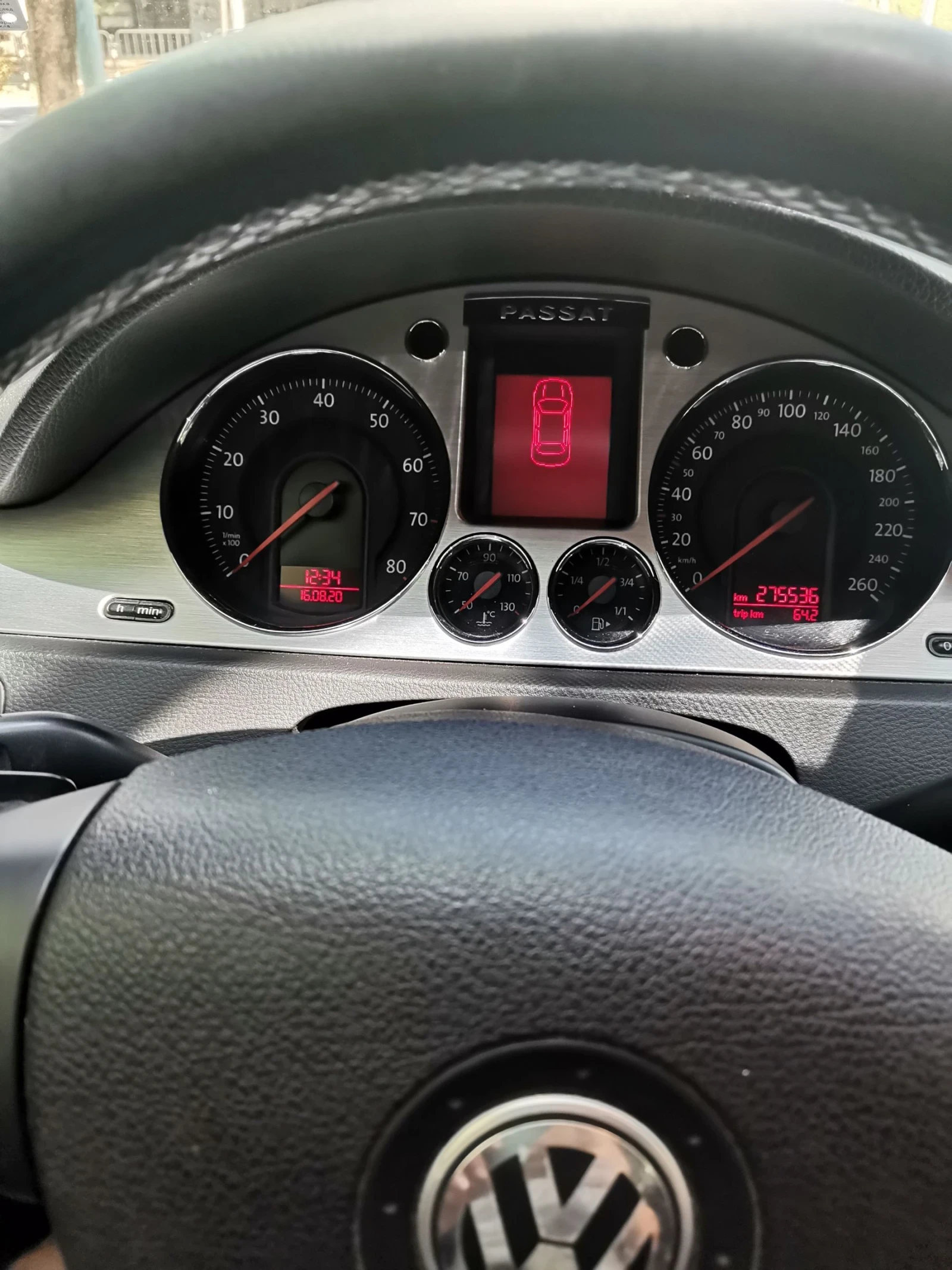 VW Passat, снимка 12 - Автомобили и джипове - 53788228