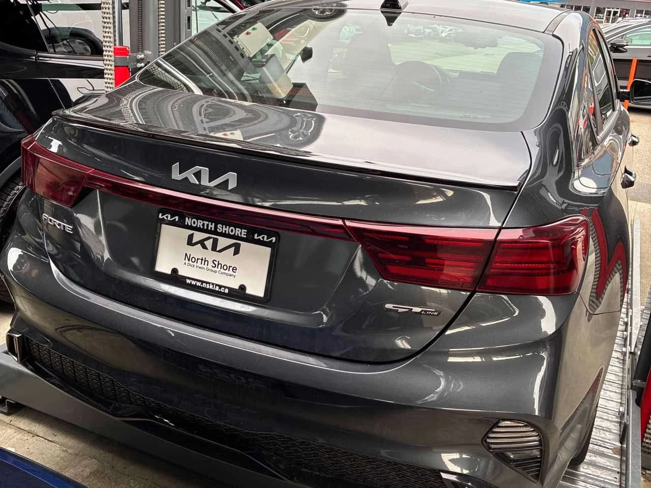 Kia Forte  GT Line / ДИСТРОНИК / КАМЕРА , снимка 4 - Автомобили и джипове - 54127156