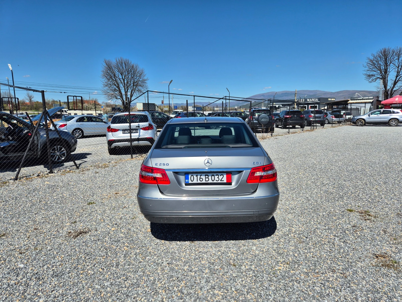 Mercedes-Benz E 250 CDI* AUTOMAT* NAVI* KAMERA* , снимка 5 - Автомобили и джипове - 54145823