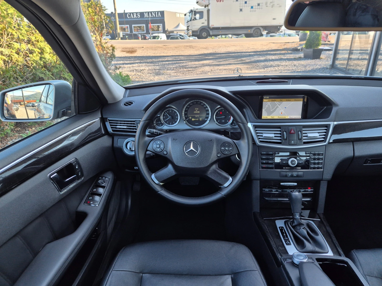 Mercedes-Benz E 250 CDI* AUTOMAT* NAVI* KAMERA* , снимка 13 - Автомобили и джипове - 54145823
