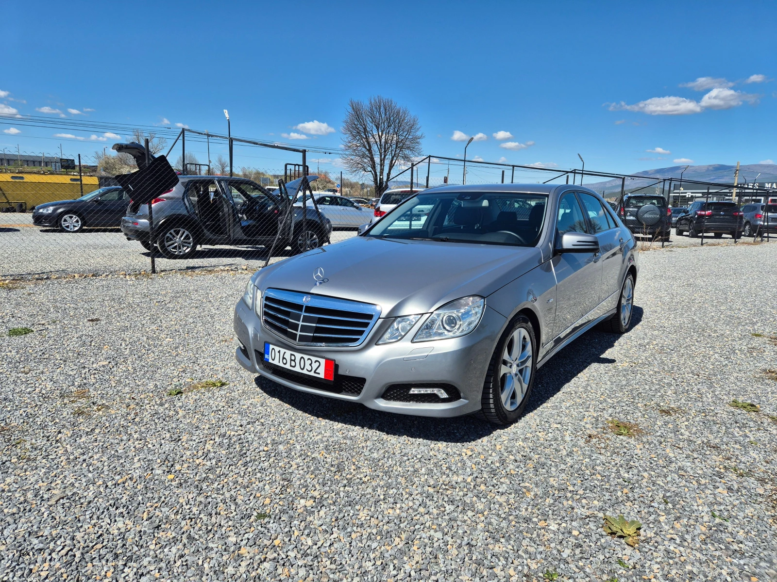 Mercedes-Benz E 250 CDI* AUTOMAT* NAVI* KAMERA* , снимка 8 - Автомобили и джипове - 54145823
