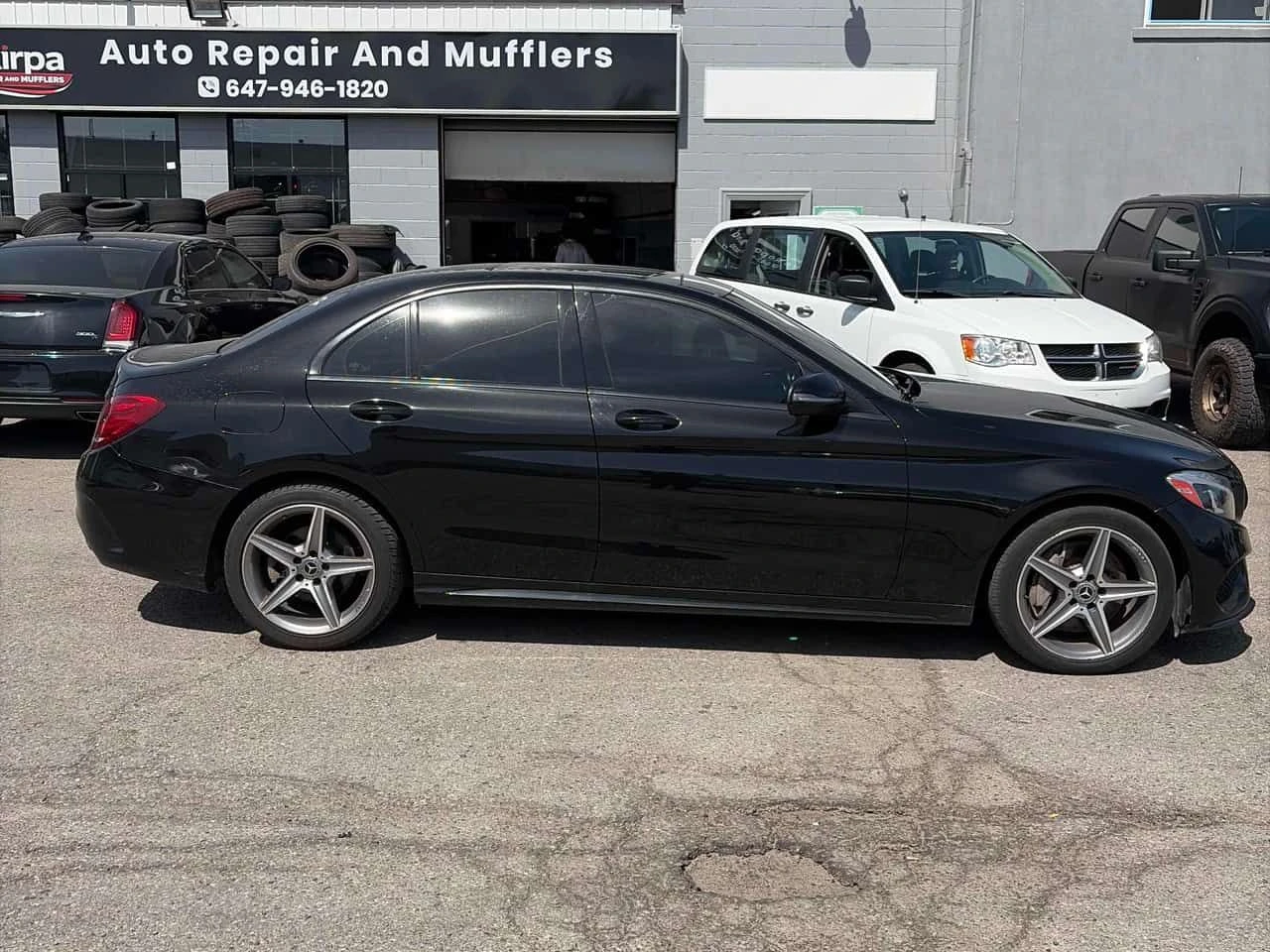 Mercedes-Benz C 300 * CARFAX * ЦЕНА ДО БГ, снимка 4 - Автомобили и джипове - 54758691