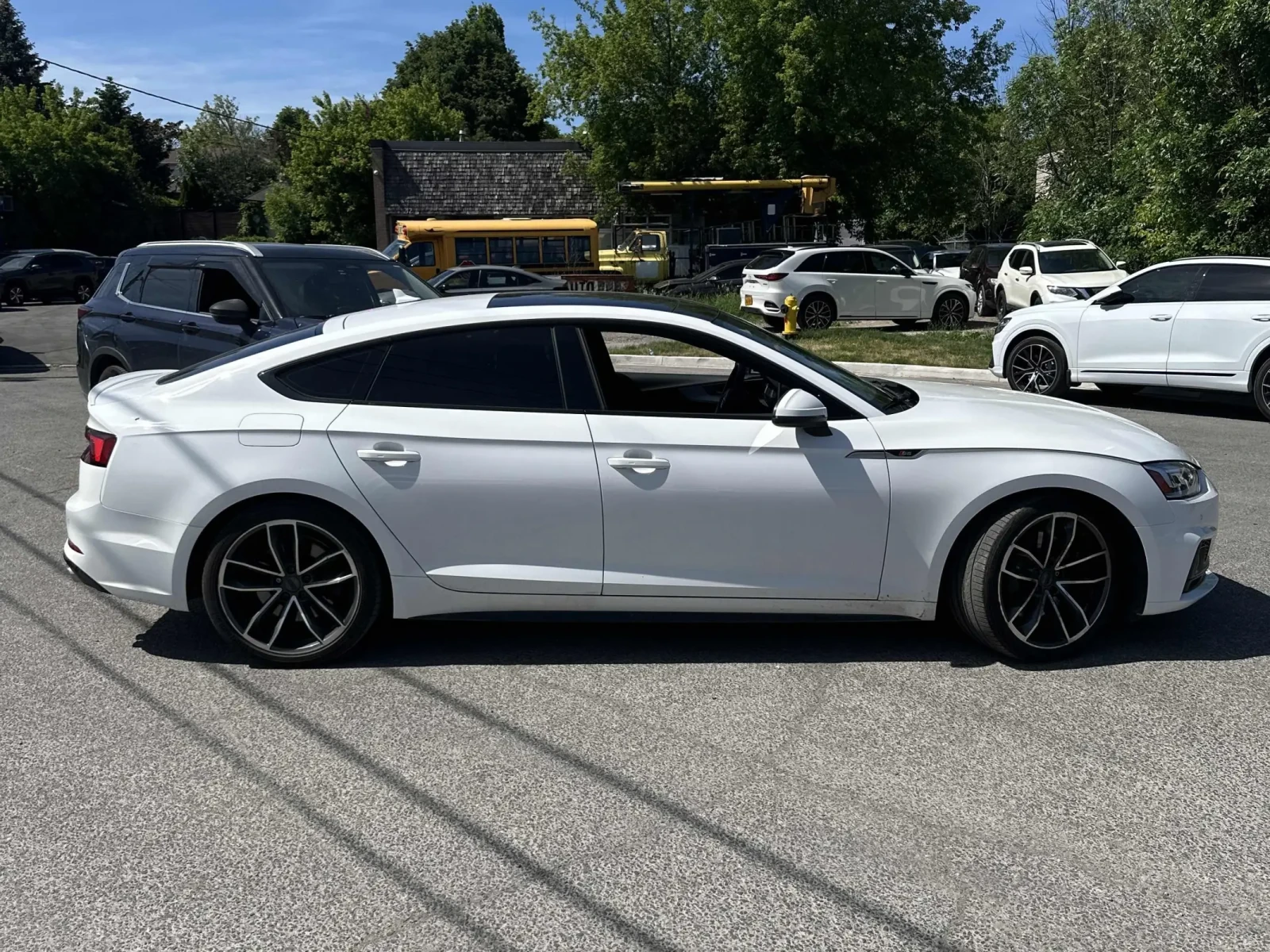 Audi S5 Technik * Keyless * CARFAX * АВТО КРЕДИТ * , снимка 4 - Автомобили и джипове - 54839597