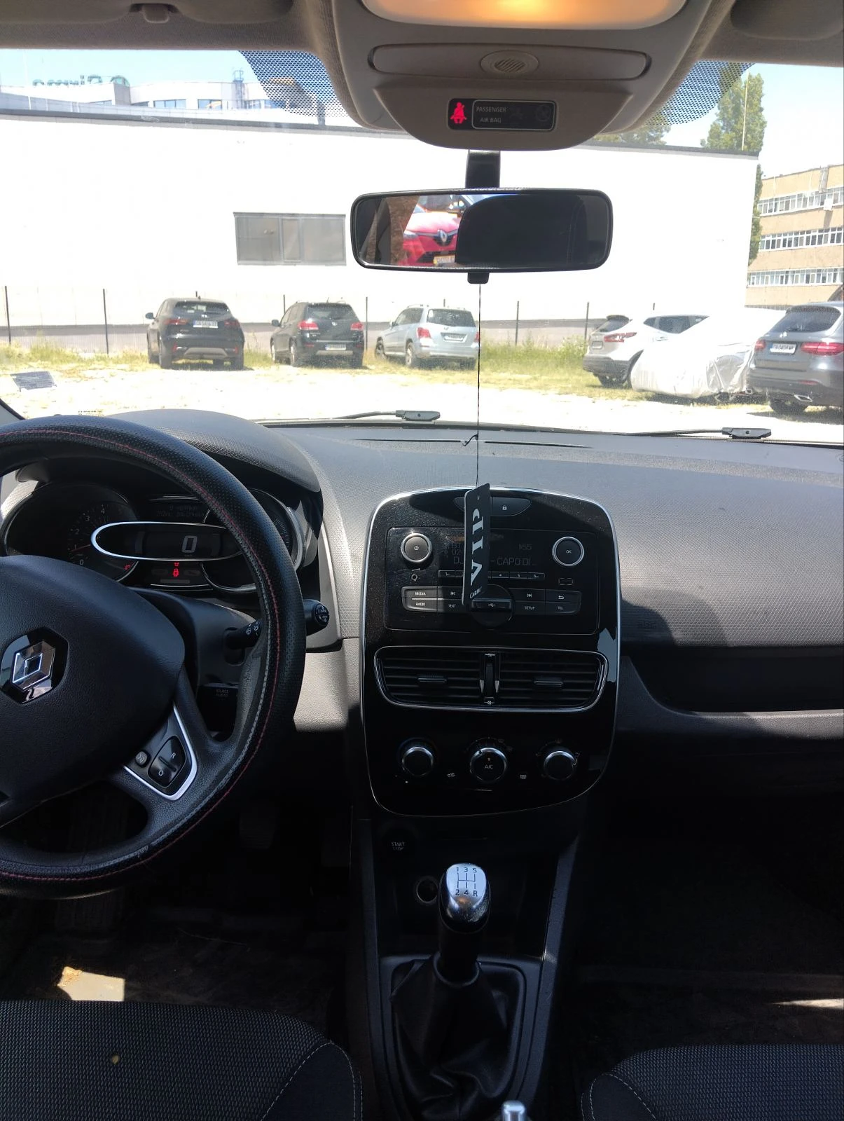 Renault Clio 1.5Dci, снимка 9 - Автомобили и джипове - 54861862