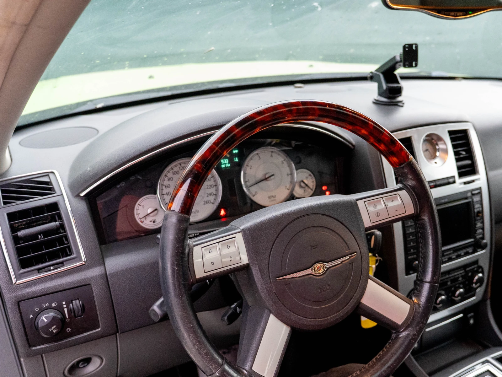Chrysler 300c 5.7 HEMI AWD | Mobile.bg � ����������� 9
