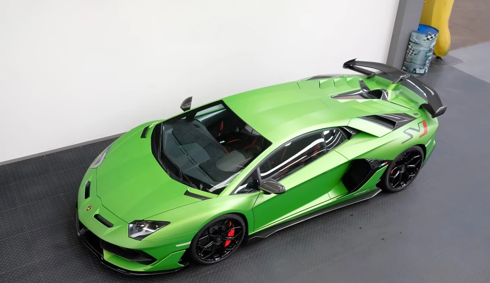Lamborghini Aventador SVJ / CARBON / CERAMIC / LIFT / SENSONUM / | Mobile.bg � ����������� 3