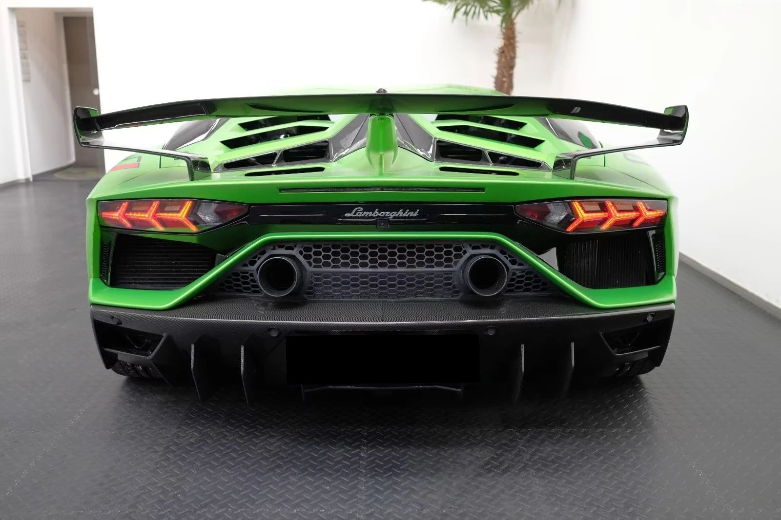 Lamborghini Aventador SVJ / CARBON / CERAMIC / LIFT / SENSONUM / | Mobile.bg � ����������� 5