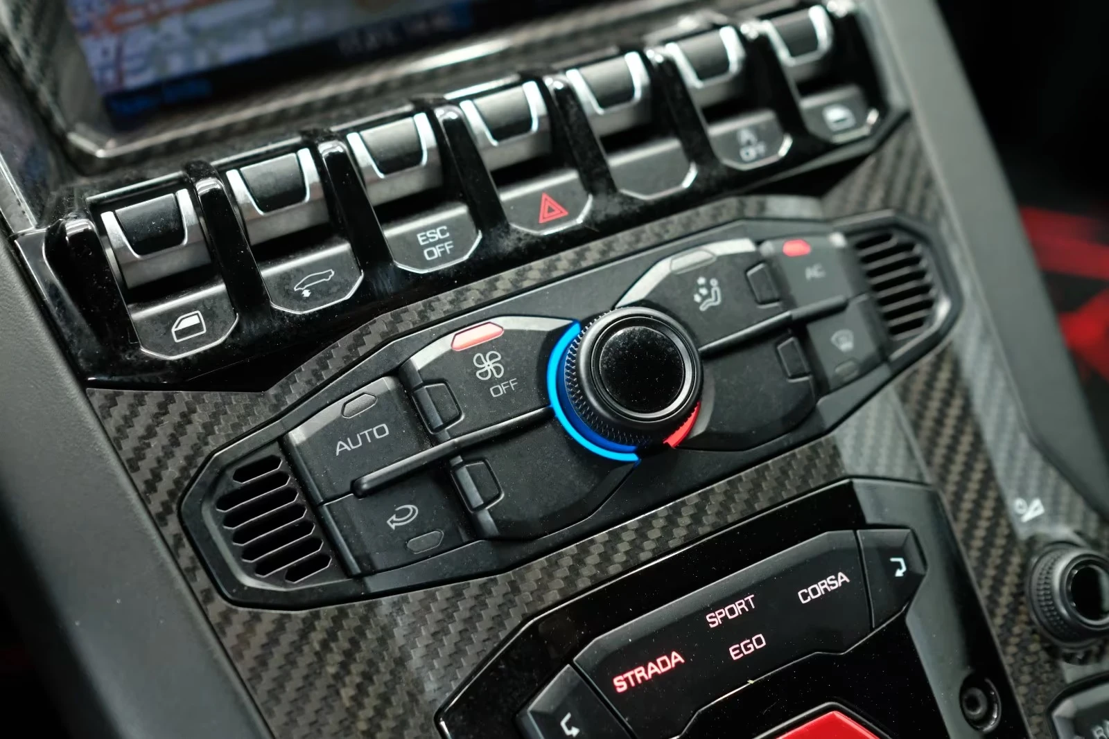 Lamborghini Aventador SVJ / CARBON / CERAMIC / LIFT / SENSONUM / | Mobile.bg � ����������� 16