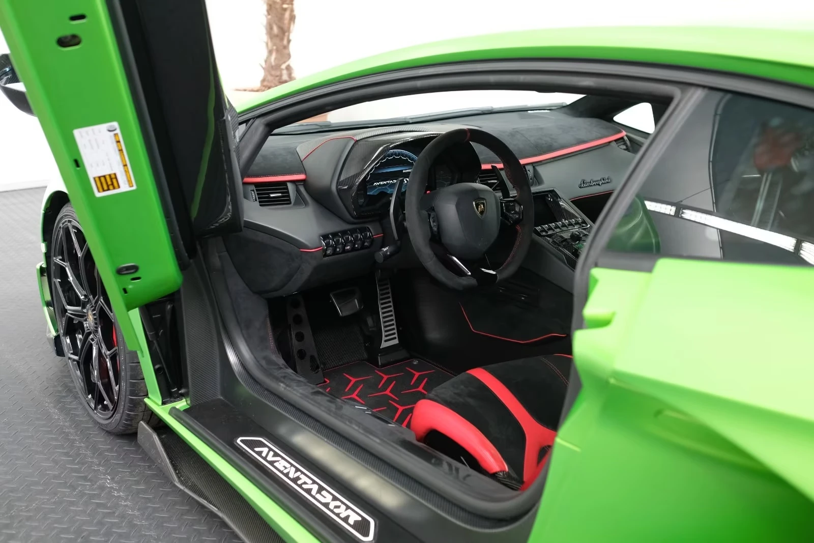 Lamborghini Aventador SVJ / CARBON / CERAMIC / LIFT / SENSONUM / | Mobile.bg � ����������� 10