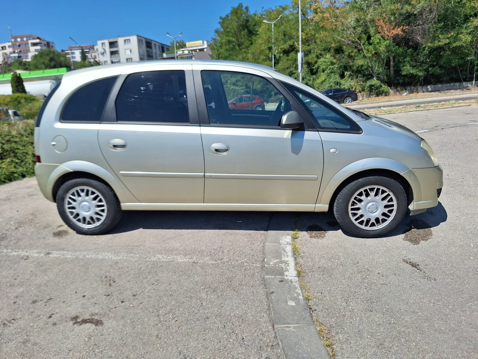 Opel Meriva, снимка 3 - Автомобили и джипове - 55511460
