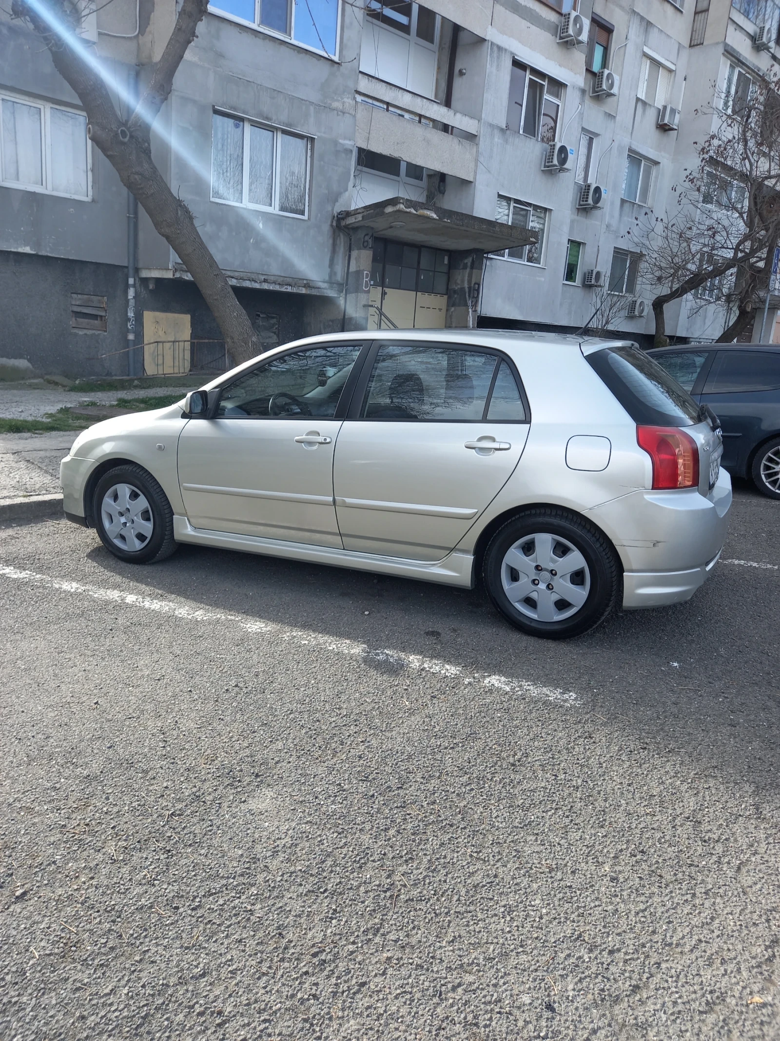 Toyota Corolla, снимка 5 - Автомобили и джипове - 55877655
