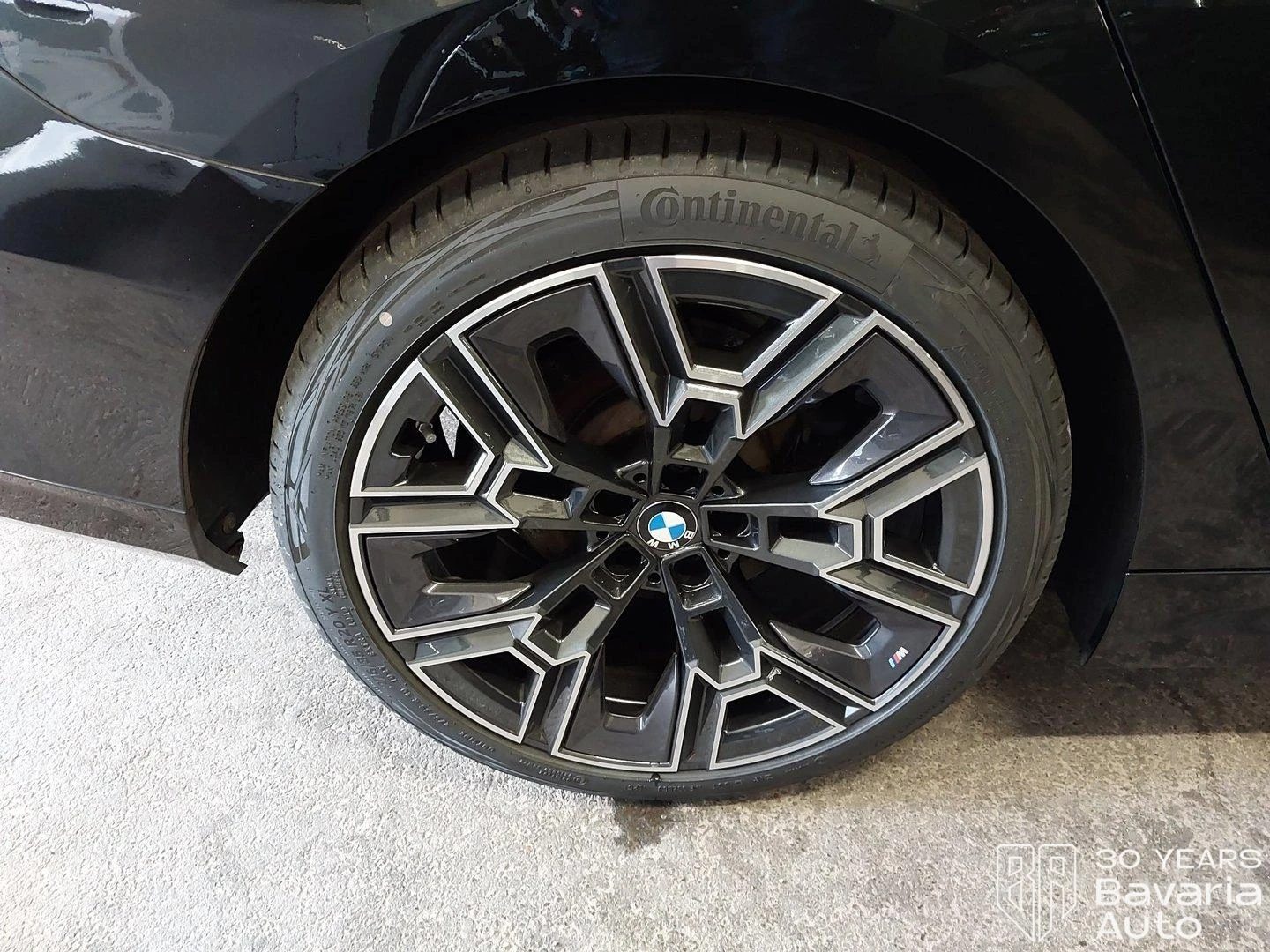 BMW 520 d xDrive Steptronic, снимка 13 - Автомобили и джипове - 56235351