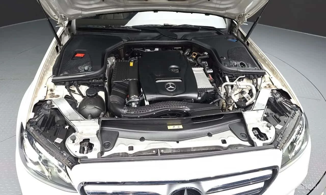 Mercedes-Benz E 300 * E300 Avantgarde * , снимка 6 - Автомобили и джипове - 56596680