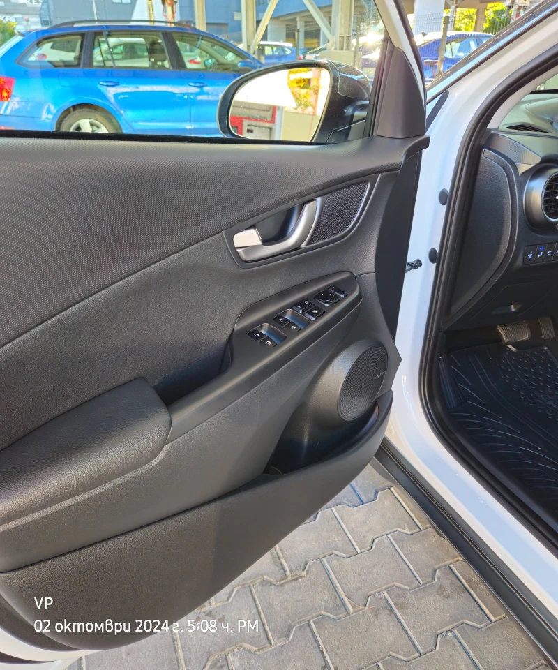 Hyundai Kona 1.6 4х4  Ultimate, снимка 11 - Автомобили и джипове - 47563540