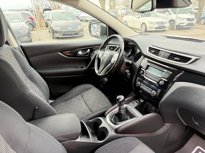 Nissan Qashqai 1.5D/РЕАЛНИ 155х.км./СЕРВИЗНА ИСТОРИЯ/, снимка 11 - Автомобили и джипове - 52665953
