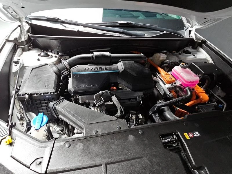 Hyundai Tucson HEV 1.6 2WD| 226к.с.| ВКЛ.ТЕХНОТЕСТ, снимка 6 - Автомобили и джипове - 55147796