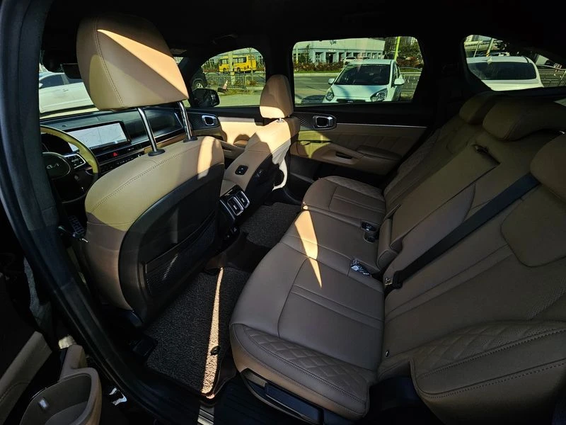 Kia Sorento 1.6 Automatic Хибрид Висок клас оборудване, снимка 11 - Автомобили и джипове - 55740511
