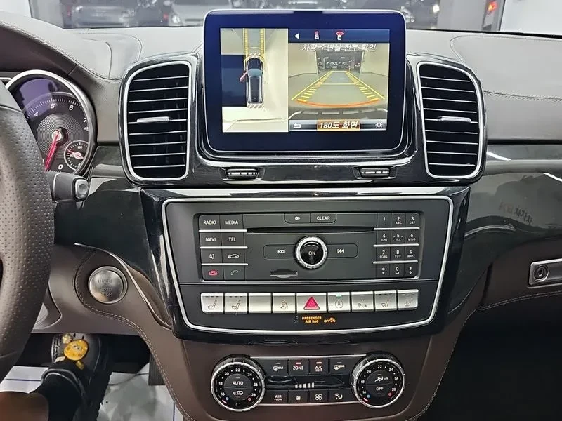 Mercedes-Benz GLS 500 4MATIC, снимка 14 - Автомобили и джипове - 55923981