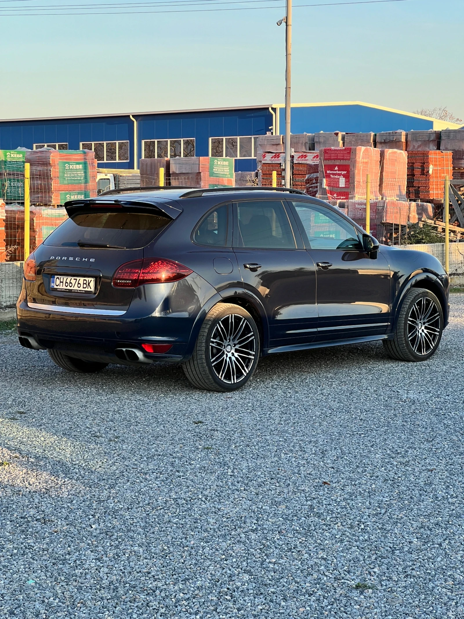 Porsche Cayenne  - изображение 4