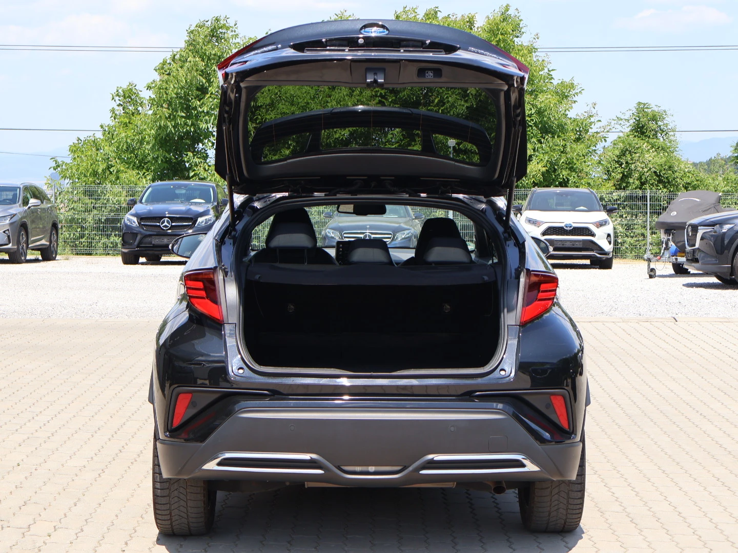 Toyota C-HR JBL/КОЖЕН САЛОН/ПАРКТРОНИК/ПОДГРЕВ/КАМЕРА/BI-XENON - изображение 5