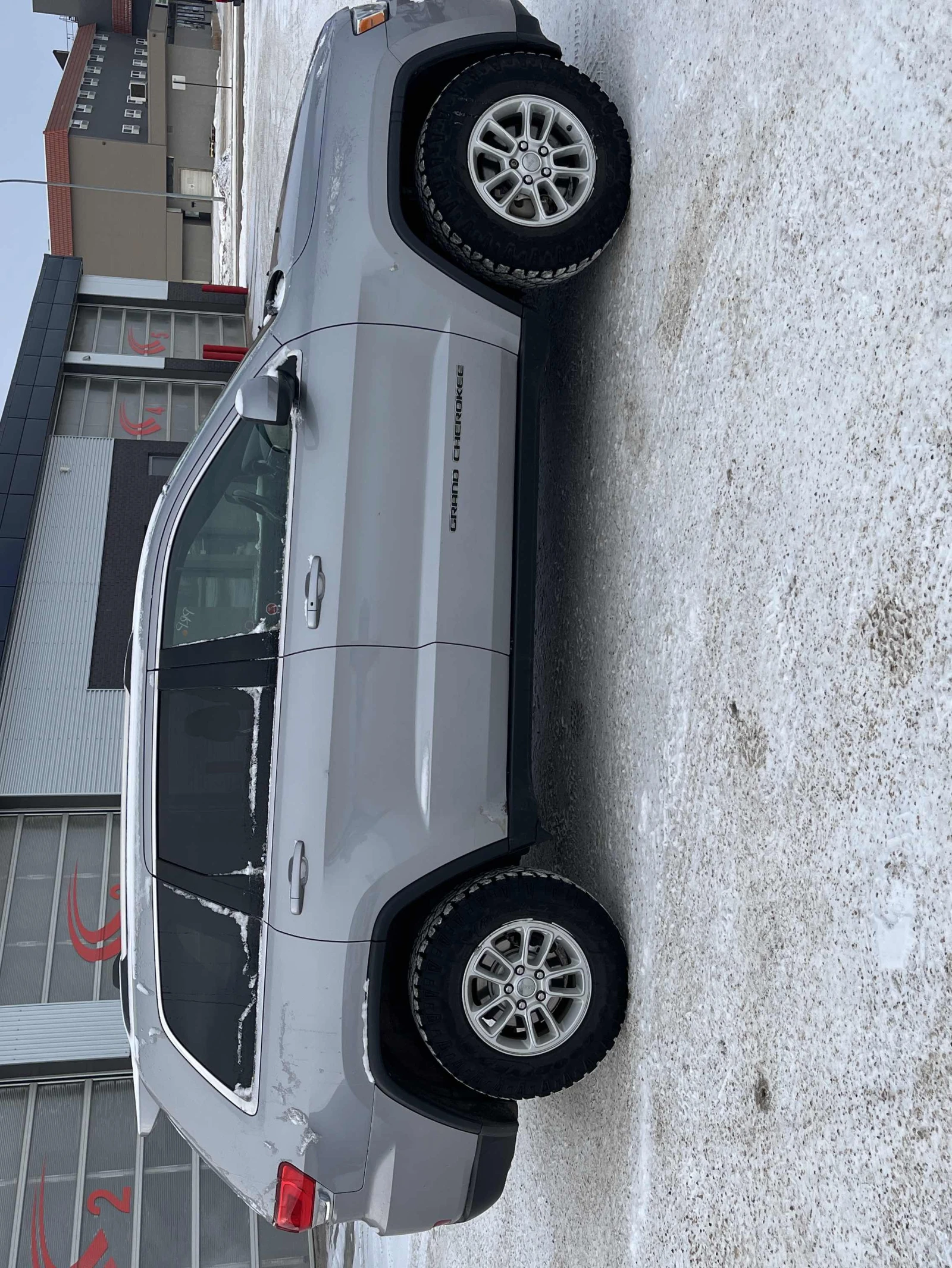 Jeep Grand cherokee 3.6L 6cyl 4WD - изображение 3