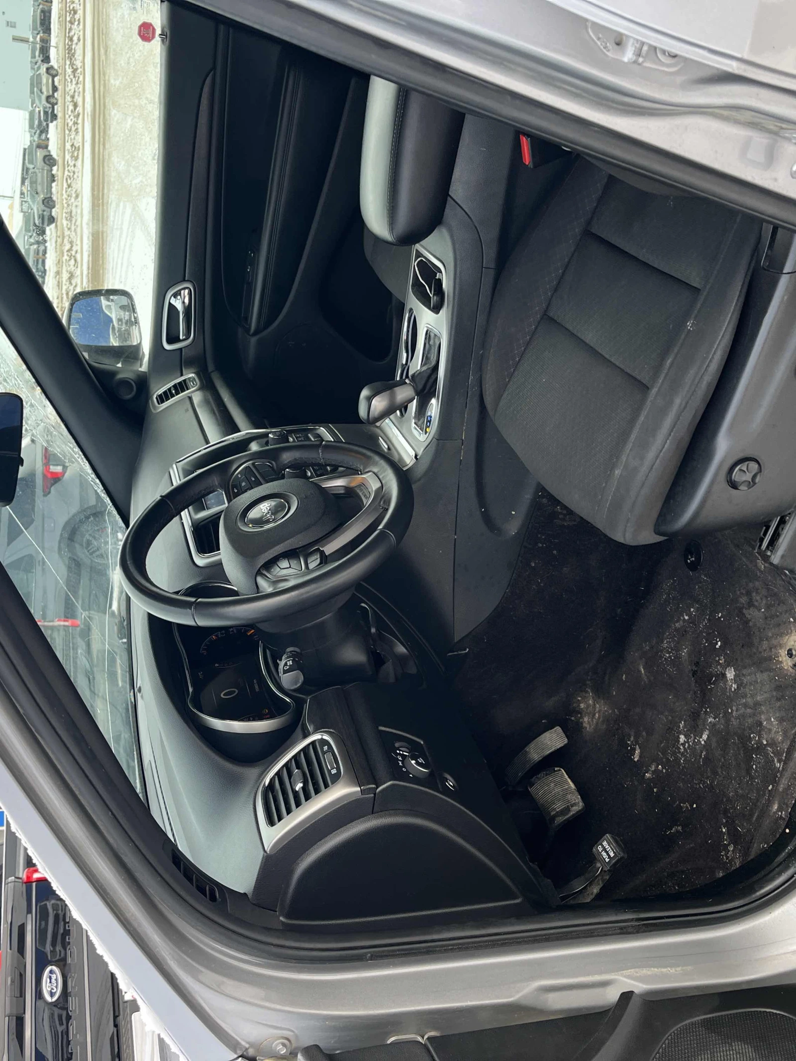 Jeep Grand cherokee 3.6L 6cyl 4WD - изображение 5