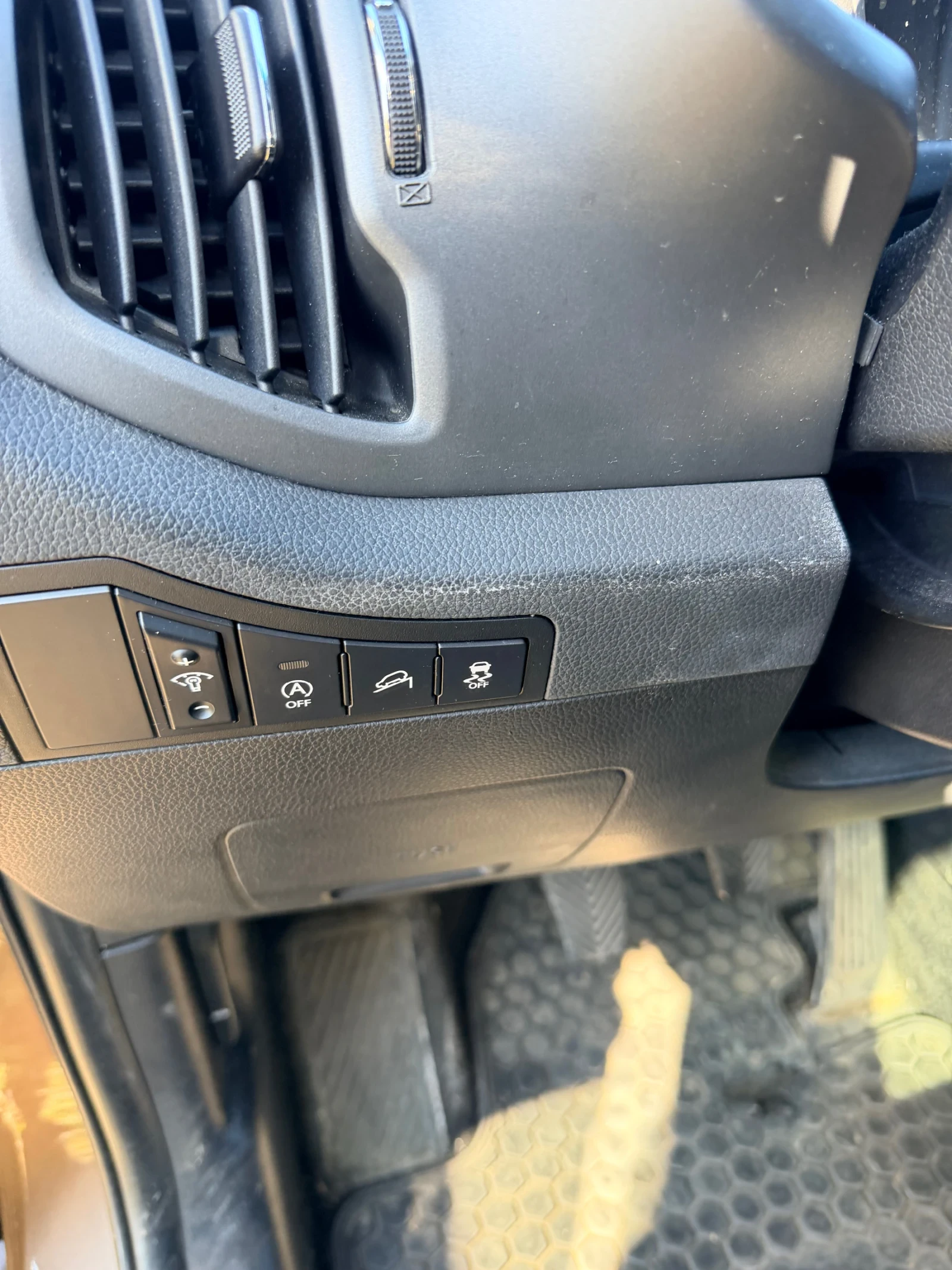 Kia Sportage 1.7 CRDI, снимка 10 - Автомобили и джипове - 53728038