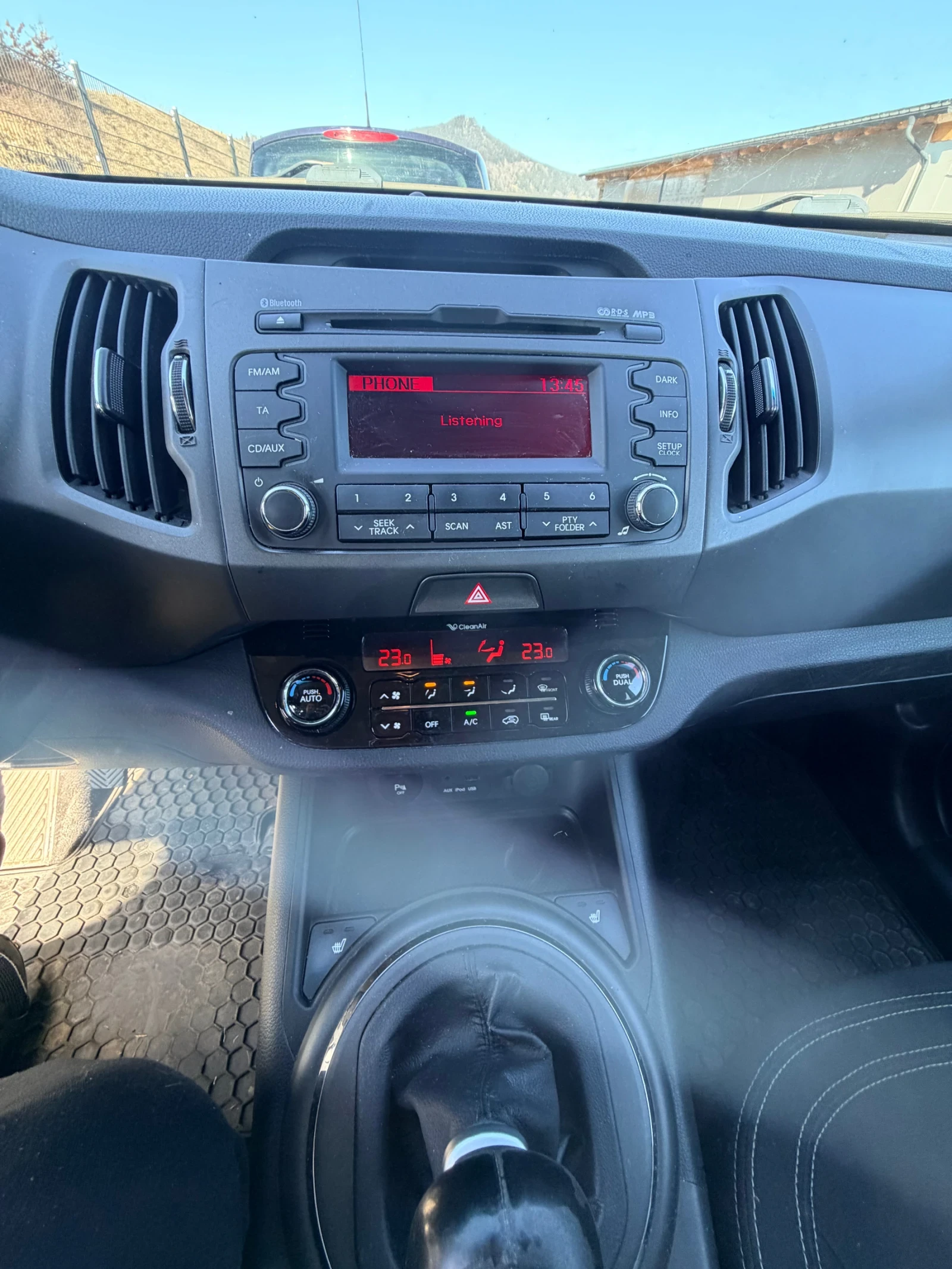 Kia Sportage 1.7 CRDI, снимка 12 - Автомобили и джипове - 53728038