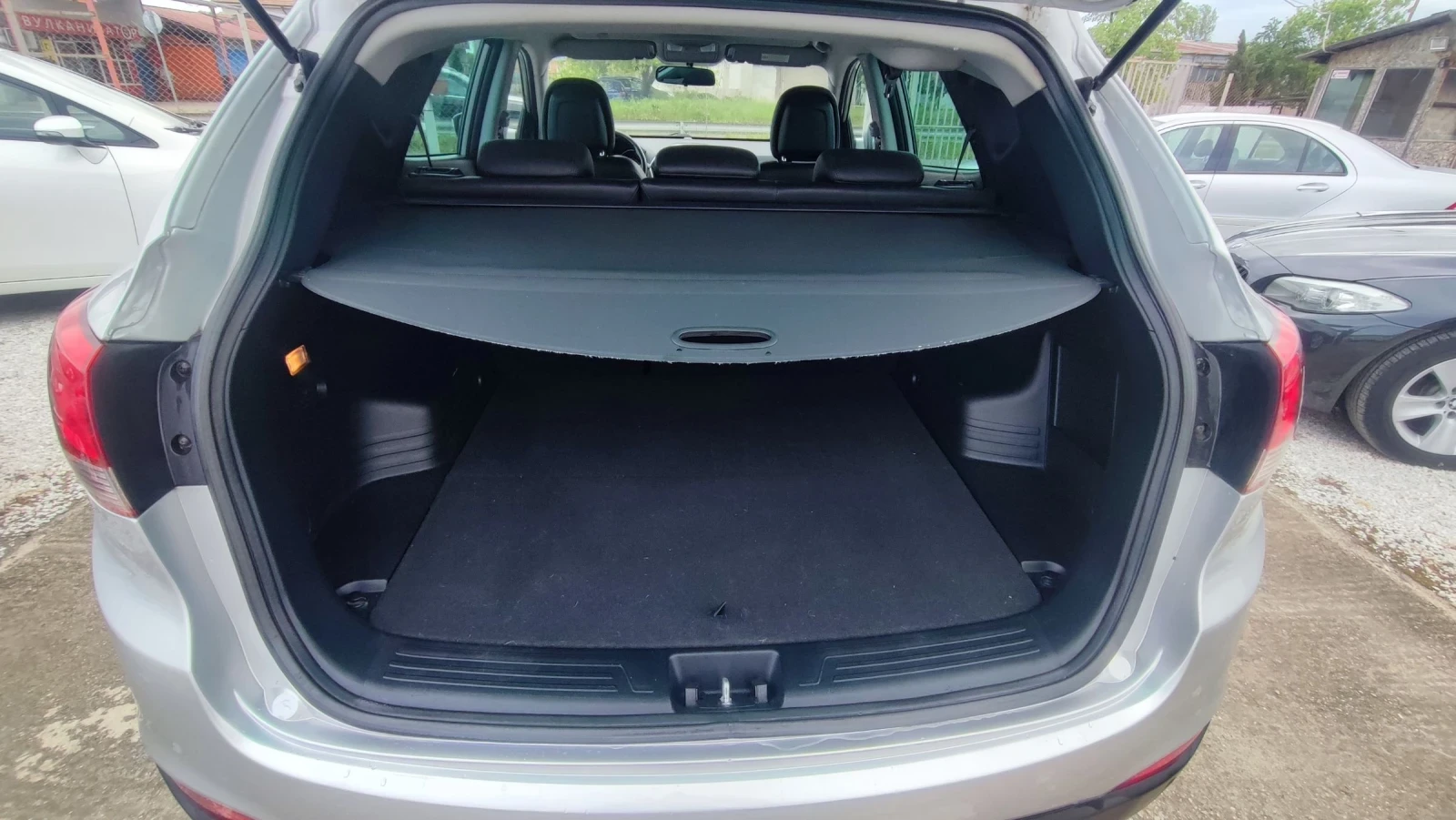 Hyundai IX35 2.0CRDI 4x4 156000!, снимка 15 - Автомобили и джипове - 54411032