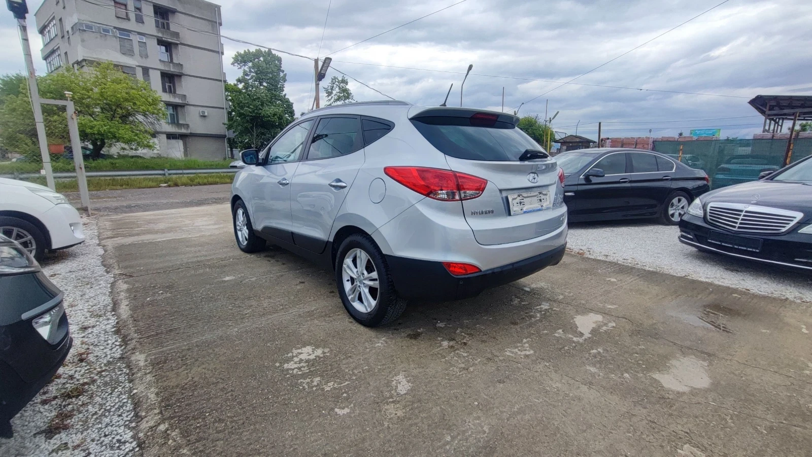 Hyundai IX35 2.0CRDI 4x4 156000!, снимка 7 - Автомобили и джипове - 54411032