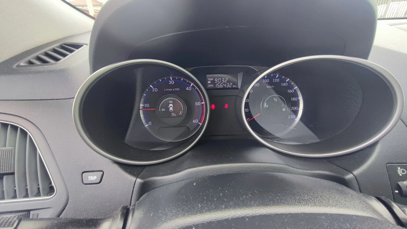 Hyundai IX35 2.0CRDI 4x4 156000!, снимка 11 - Автомобили и джипове - 54411032
