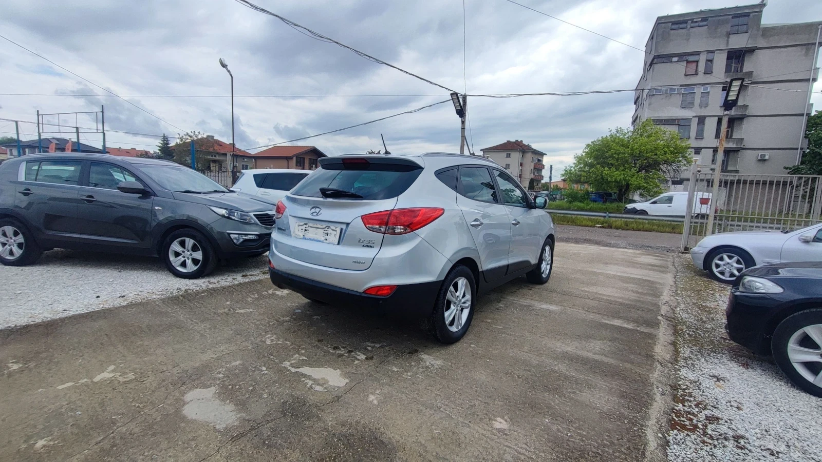 Hyundai IX35 2.0CRDI 4x4 156000!, снимка 5 - Автомобили и джипове - 54411032