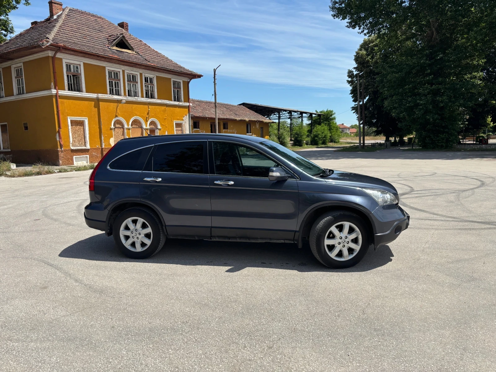 Honda Cr-v 2.0 i-vtec, снимка 2 - Автомобили и джипове - 54933044