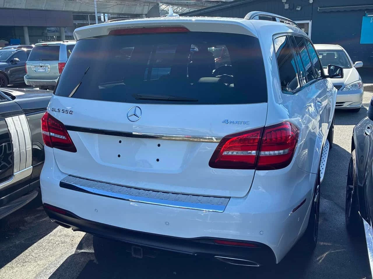 Mercedes-Benz GLS 500 AMG ПАКЕТ/550 4MATIC/CARFAX/ФИНАНСИРАНЕ , снимка 4 - Автомобили и джипове - 54973812