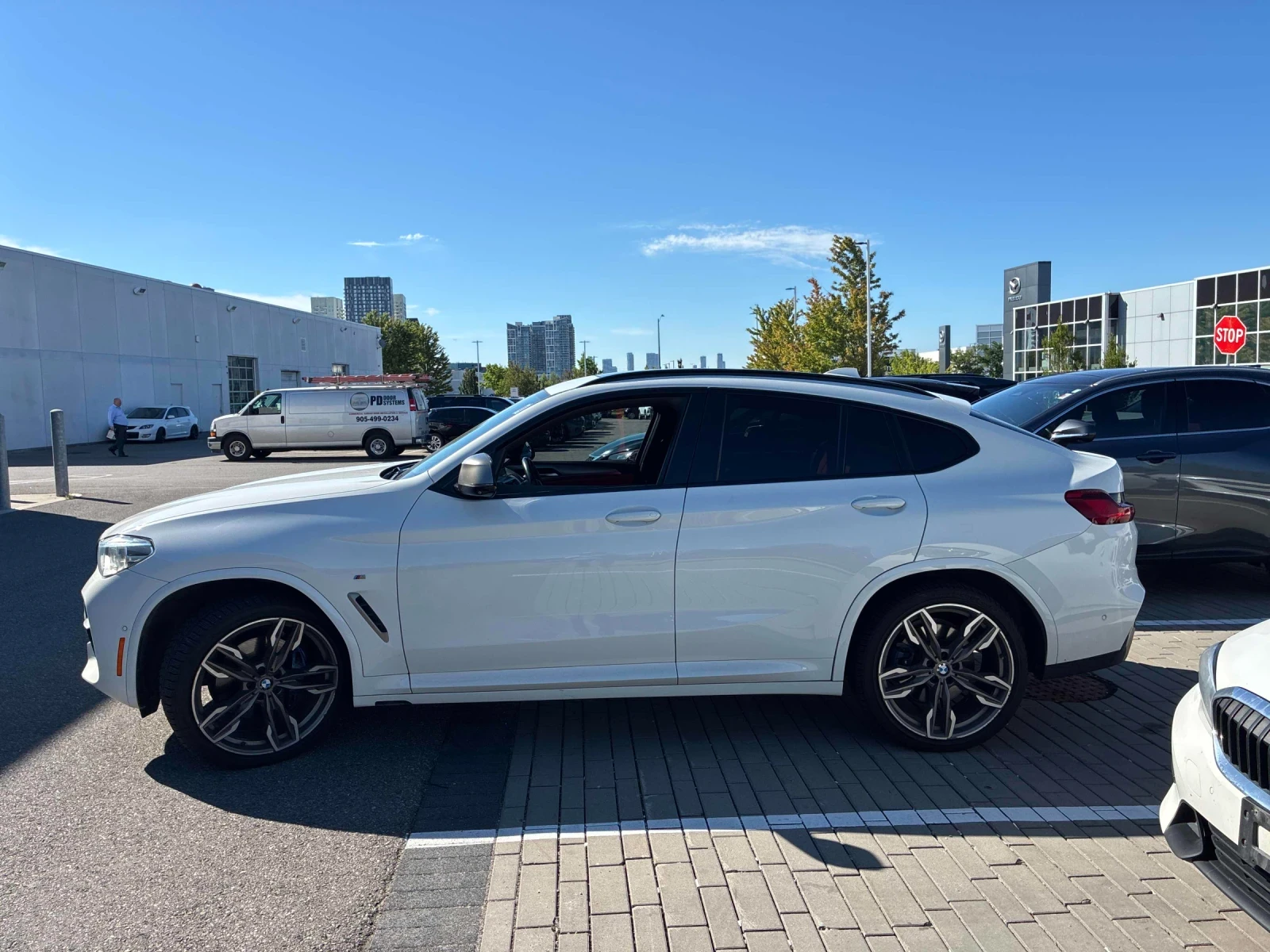 BMW X4 XDrive40i* HARMAN KARDON* HEAD-UP* 360* CARFAX , снимка 4 - Автомобили и джипове - 55727127