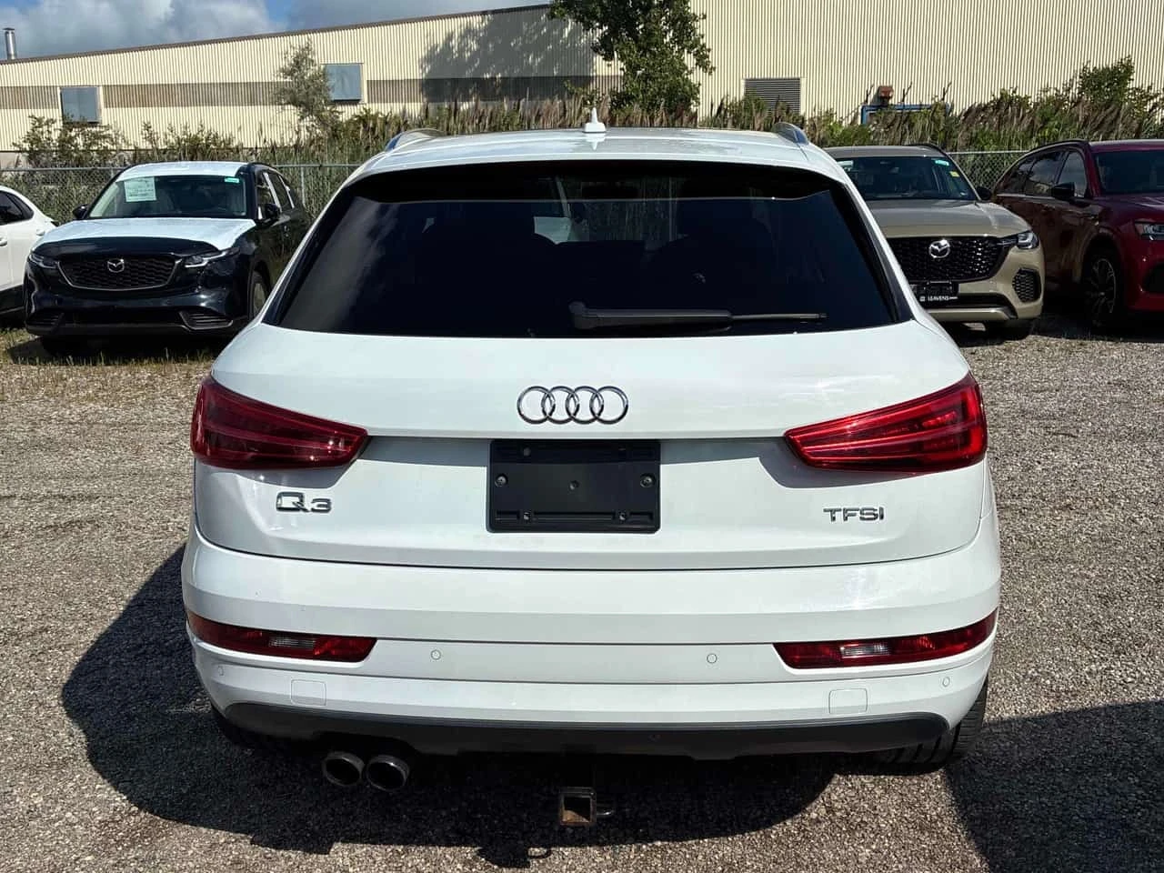 Audi Q3 * Progressiv * АВТОКРЕДИТ БЕЗ ПЪРВОНАЧАЛНА ВНОСКА*, снимка 4 - Автомобили и джипове - 55748830