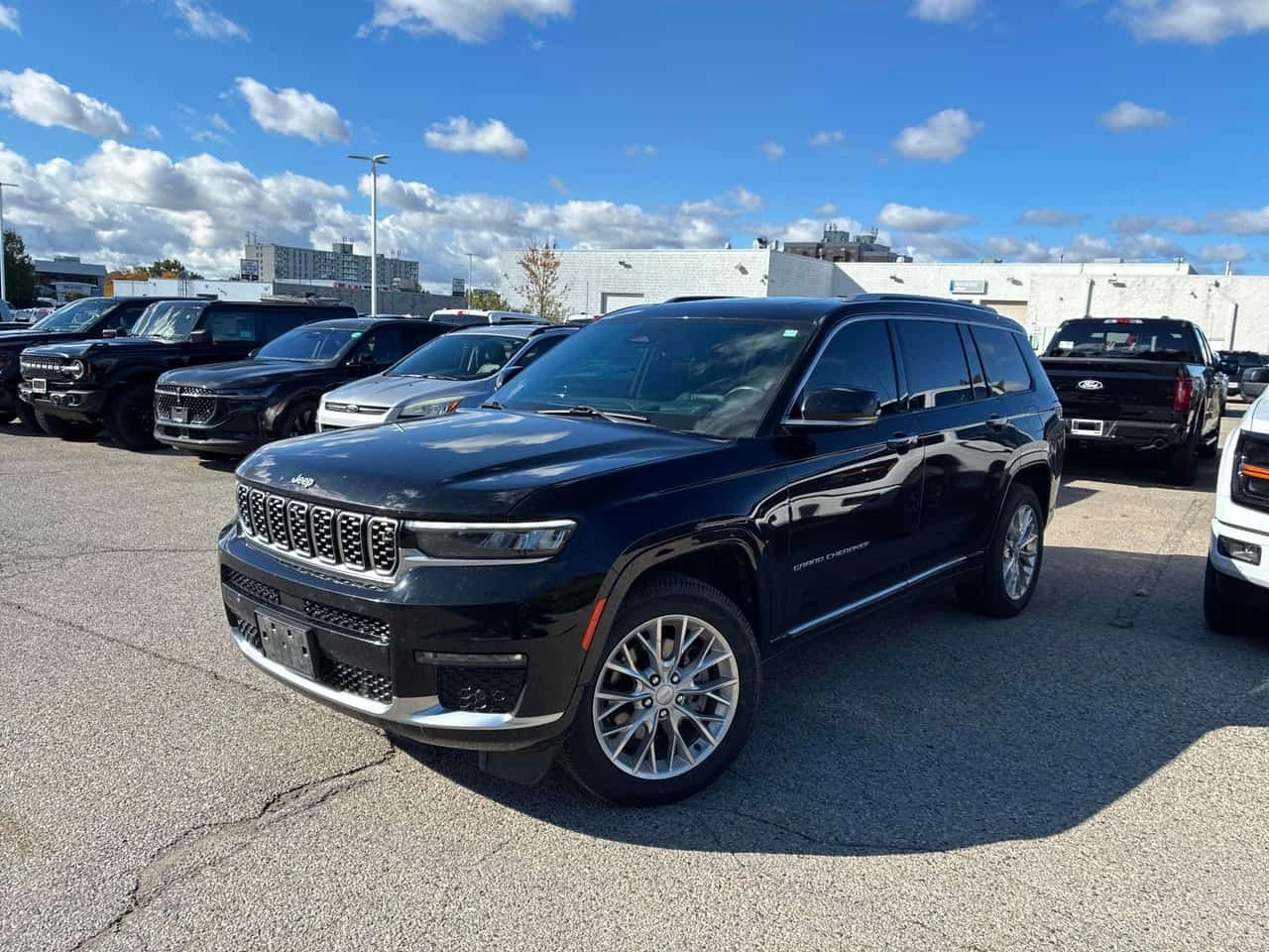 Jeep Grand cherokee Summit | CARFAX | АВТОФИНАНСИРАНЕ