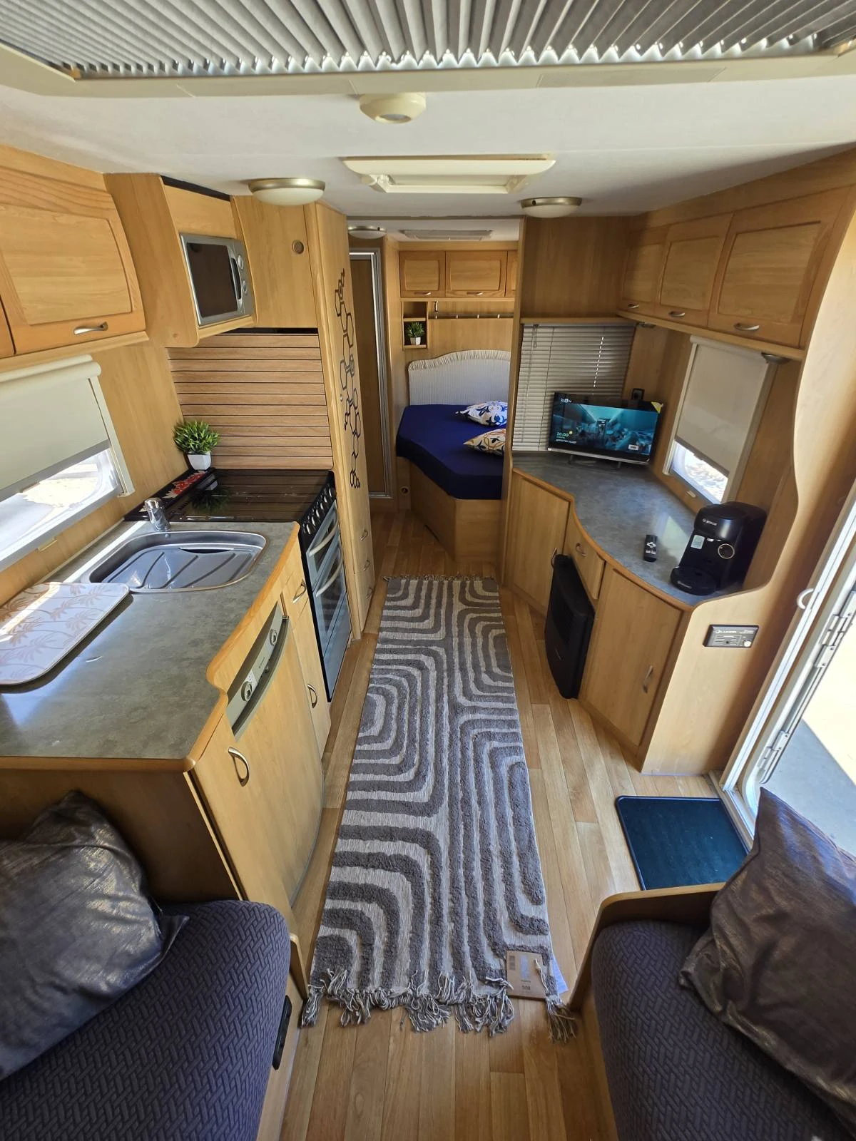 Каравана Други, снимка 13 - Каравани и кемпери - 54119995