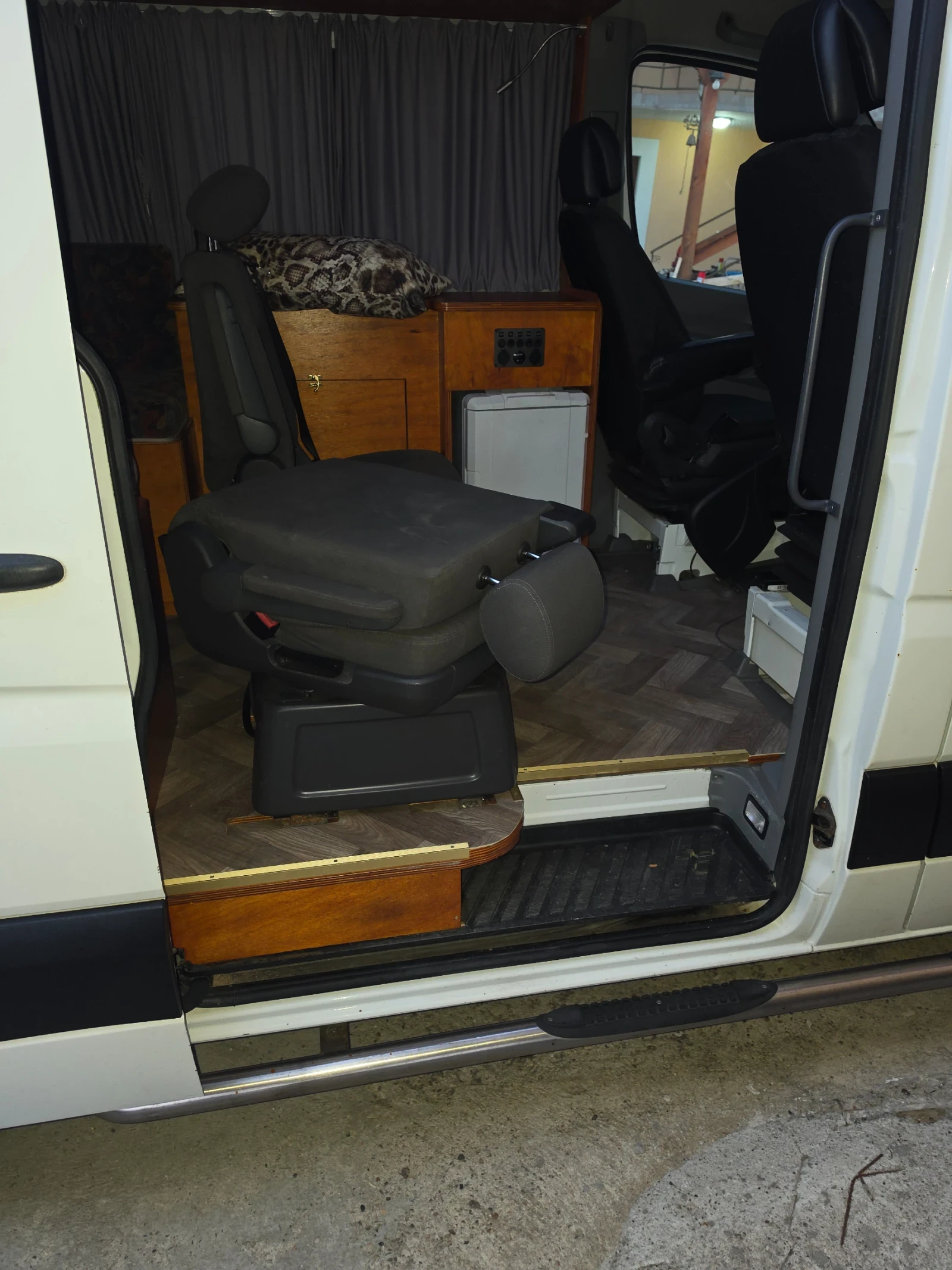 Кемпер Mercedes-Benz 319 CDI, снимка 11 - Каравани и кемпери - 55931632