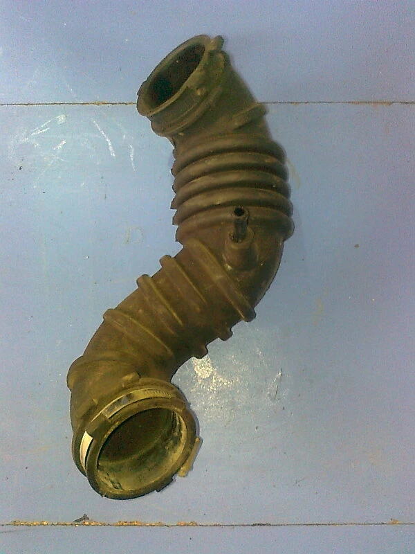 маркуч въздушен филтър за Мицубиши Колт 05г. (гофриран)